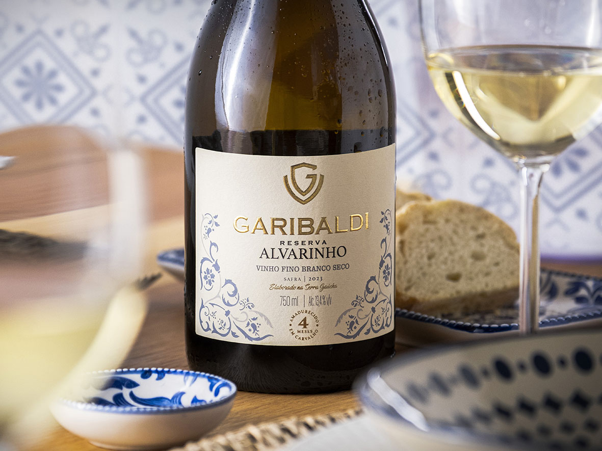 R Tulos Novos Na Linha Premium Da Vin Cola Garibaldi