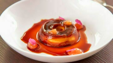 Pudim de ricota com geleia Homemade