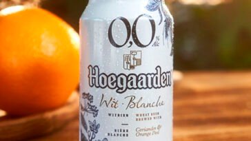 Cerveja Hoegaarden ganha versão zero álcool no Brasil