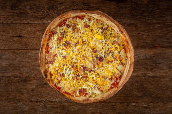 Pizza Bacon com Ovos. Crédito: Tomas Rangel