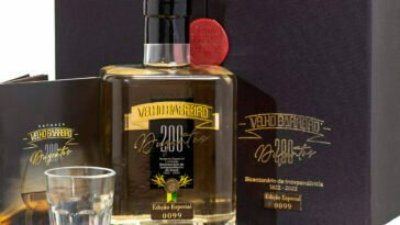 Velho Barreiro lança cachaça em homenagem aos 200 anos da independência do Brasil￼