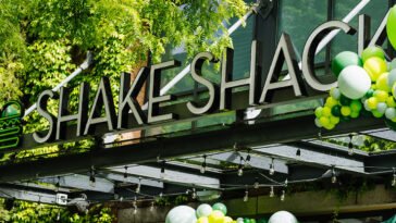 Shake Shack anuncia primeira unidade em São Paulo para 2027