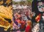 Montagem com tacos recheados, multidão fantasiada para o Día de Muertos e mulher com maquiagem de caveira e flores no cabelo.