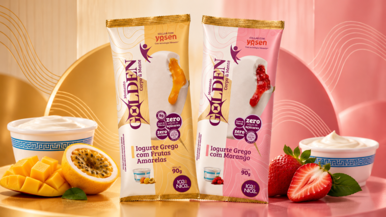 Embalagens de picolés Golden da Ice by Nice, sabores frutas amarelas e morango, ao lado de frutas e potes de iogurte.