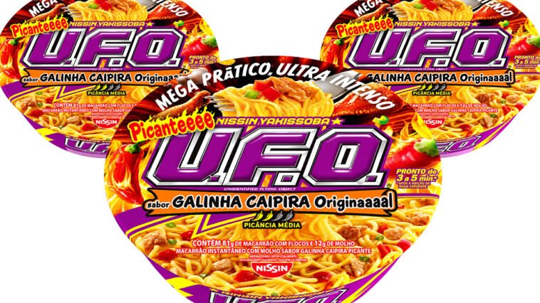 Nissin UFO Yakissoba picante em lançamento de 2026